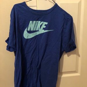Nike t-shirt